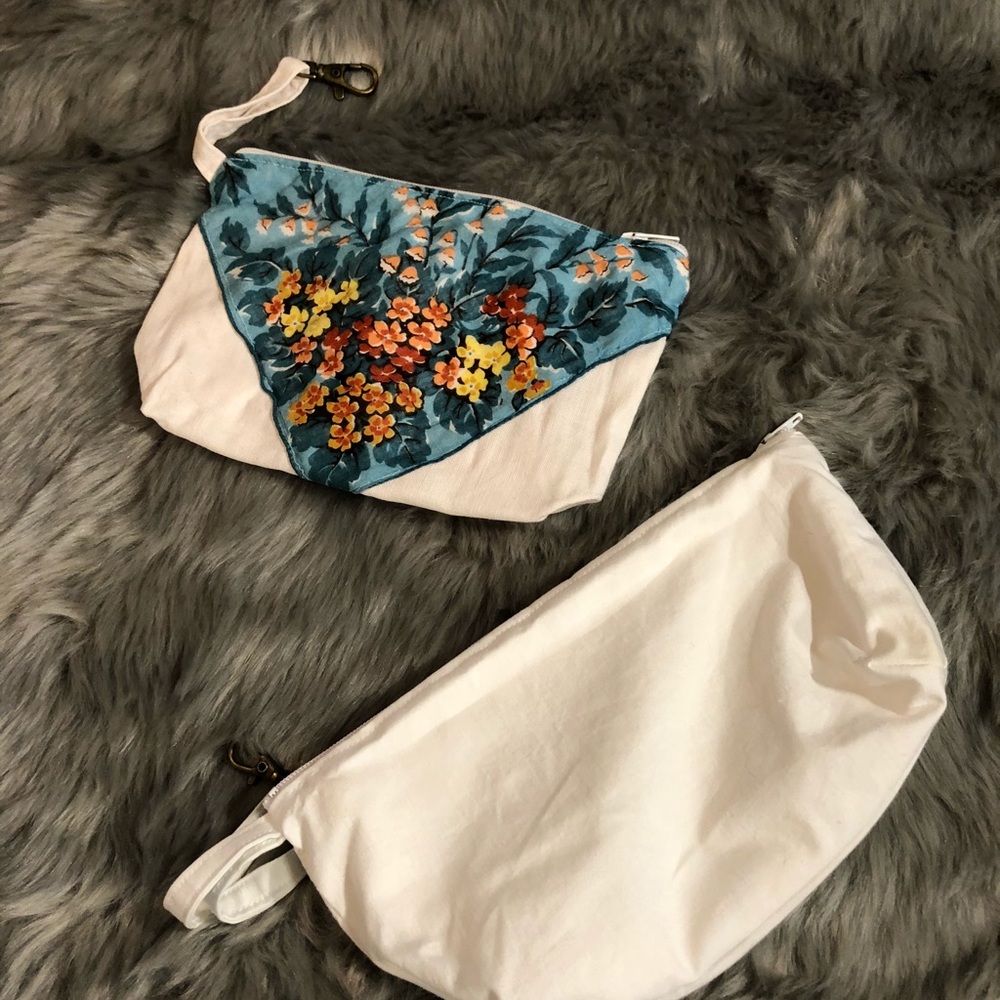Zip pouch bundle - Picture 2 of 4